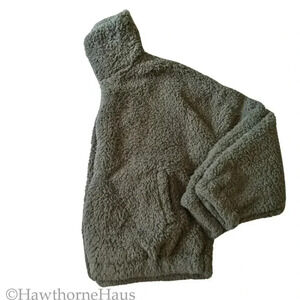 SO Fleece Teddy Jacket Size L Olive Faux Fur Sherpa Oversized Coat Pockets Zip